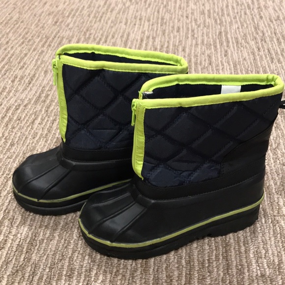 boys snow boots size 11